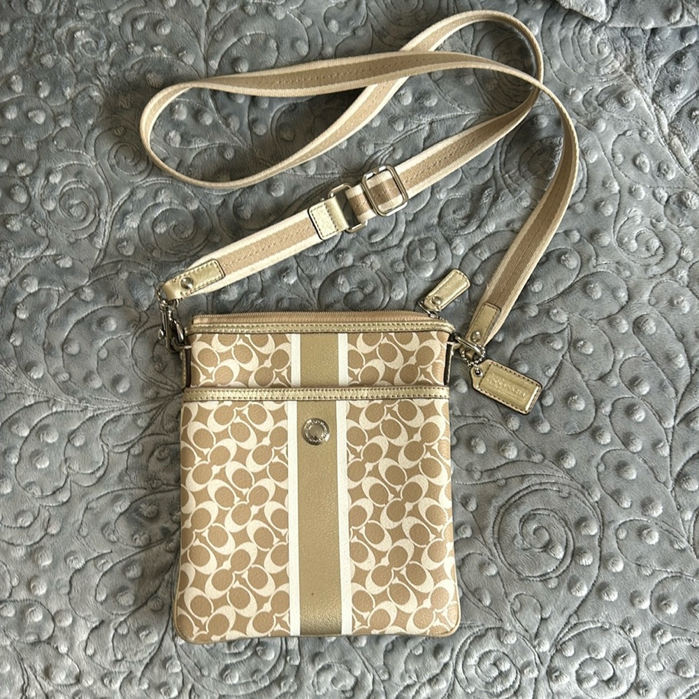 Coach tan and cream crossbody purse